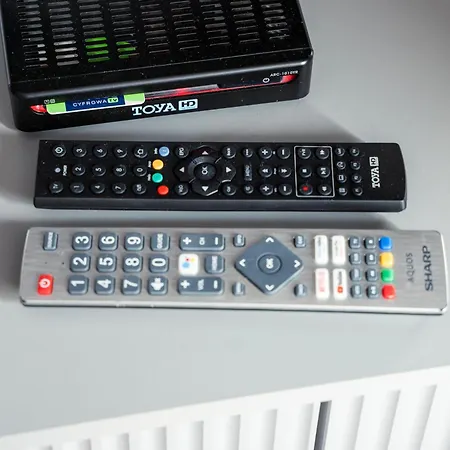 Platon Modern By Bookinghost Lodž