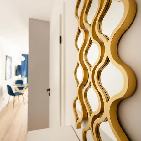 Platon Modern By Bookinghost Łódź