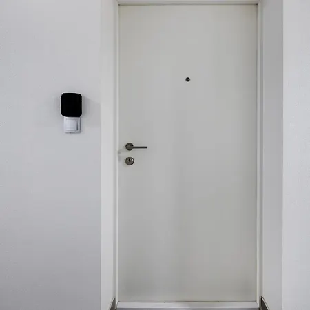 Platon Modern Apartment *
