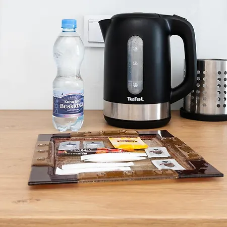 Platon Modern By Bookinghost * Łódź