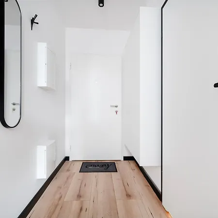 Apartment Platon Modern