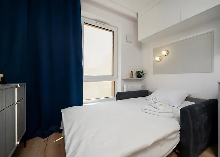 Platon Modern By Bookinghost * Lodž