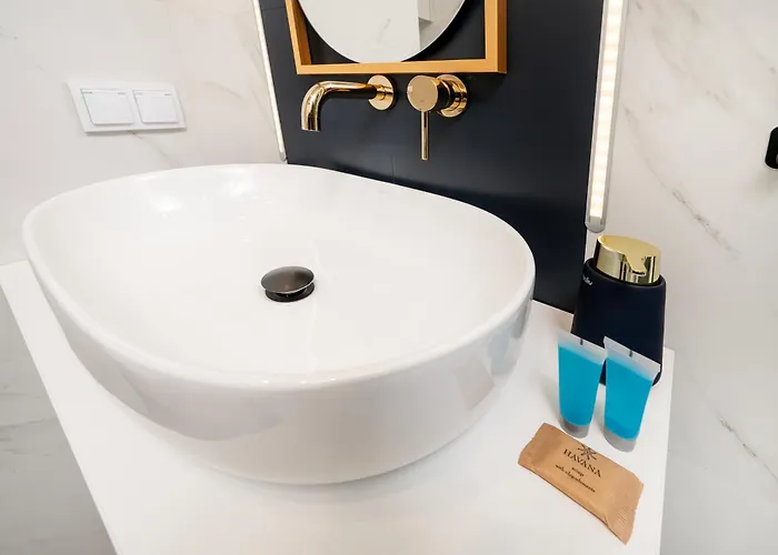 Platon Modern By Bookinghost * Łódź