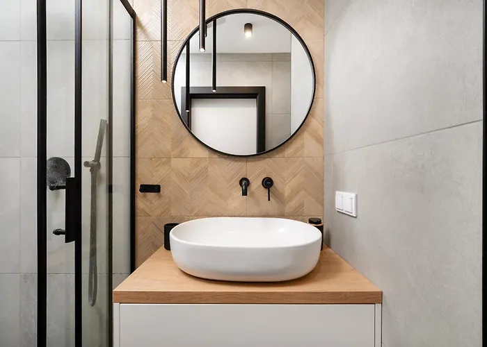 Platon Modern By Bookinghost Apartmán